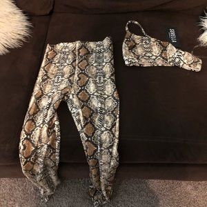 Two piece set